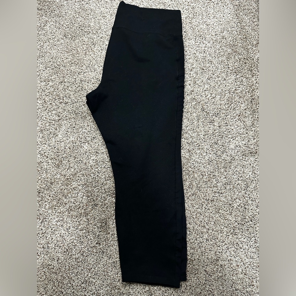 Fabletics PowerHold High-Waisted Crop Leggings with mesh side panels - 1X Tall